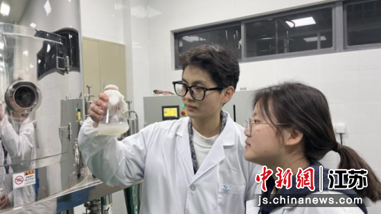 必一运动科研团队发掘滨海白首乌新价值 必一运动科研团队发掘滨海白首乌新价值